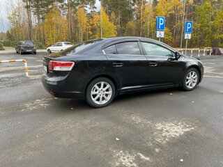 2010 Toyota Avensis III, чёрный, 1350000 рублей, вид 4