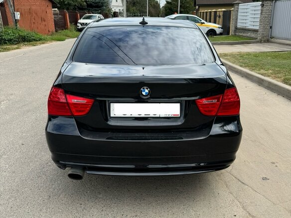 2011 BMW 3 серии 320i V (E90/E91/E92/E93) Рестайлинг, чёрный, 1200000 рублей - вид 5