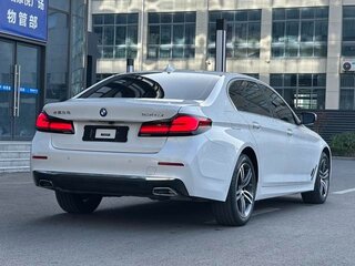 2022 BMW 5 серии Long 530Li VII (G30/G31/G38) Рестайлинг, белый, 5490000 рублей, вид 4