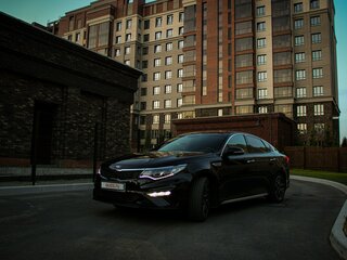2019 Kia Optima IV Рестайлинг, чёрный, 2550000 рублей, вид 3