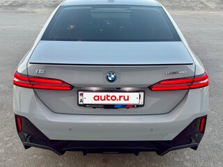 2024 BMW i5 eDrive40, серый, 5490000 рублей, вид 2