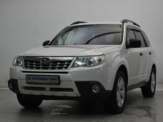 2012 Subaru Forester III Рестайлинг, белый, 1140000 рублей, вид 1