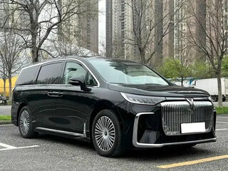 2025 Voyah Dream I, чёрный, 6300226 рублей, вид 1