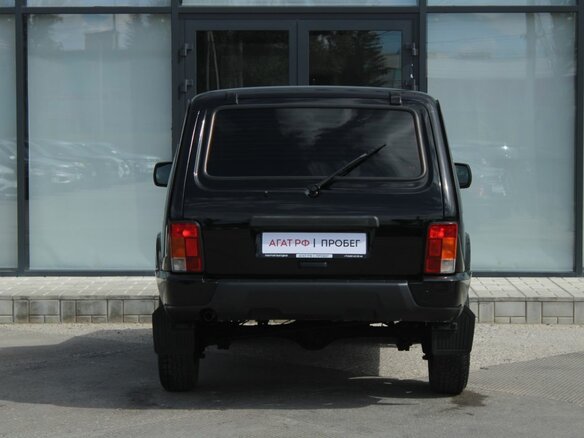 2020 Lada (ВАЗ) 2121 (4x4) I Рестайлинг (2020), чёрный, 700000 рублей - вид 5