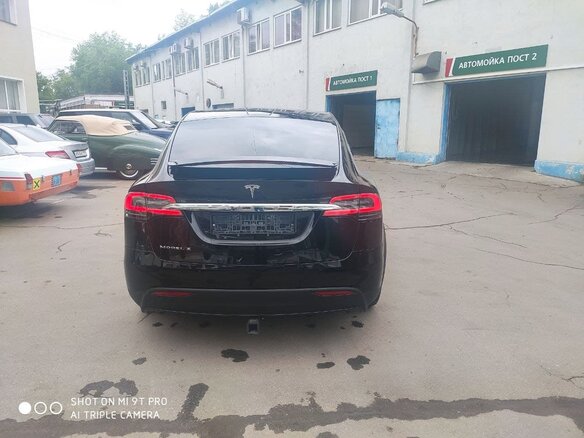2016 Tesla Model X 90D I, чёрный - вид 2