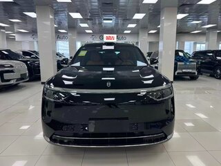 2025 Aito M8 53.4 kWh, чёрный, 8600000 рублей, вид 1
