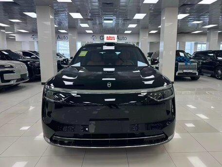 2025 Aito M8 53.4 kWh, чёрный, 8600000 рублей, вид 1