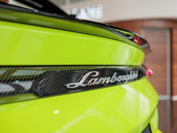 2024 Lamborghini Urus Performante I Рестайлинг, зелёный, 39850000 рублей - вид 13