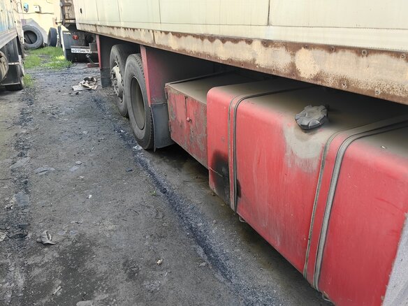1992 MAN F (F7/F8/F9/F90), красный, 700000 рублей - вид 6