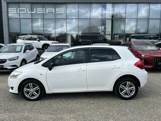 2008 Toyota Auris I, белый, 569000 рублей, вид 4