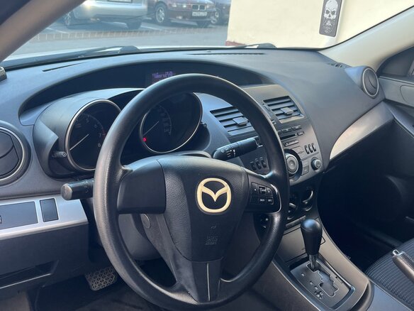 2011 Mazda 3 II (BL) Рестайлинг, белый - вид 8