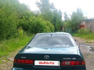 1998 Toyota Camry IV (XV20), зелёный, 320000 рублей, вид 3