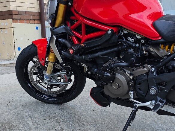 2015 Ducati Monster 1200, красный, 1000000 рублей - вид 6