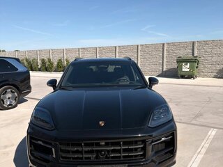2026 Porsche Cayenne III Рестайлинг, чёрный, 18500000 рублей, вид 2