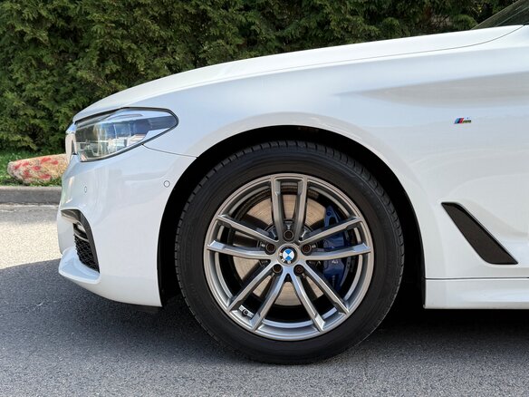 2018 BMW 5 серии 530d VII (G30/G31/G38), белый, 3599000 рублей - вид 11