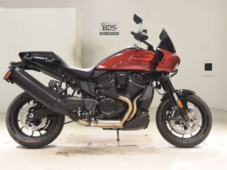2025 Harley-Davidson Pan America Limited, красный, 1600000 рублей, вид 1