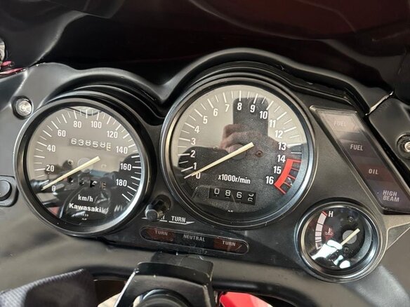 1993 Kawasaki ZZR 400, красный, 280000 рублей - вид 5