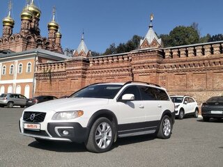 2013 Volvo XC70 II Рестайлинг, белый, 2320000 рублей, вид 1