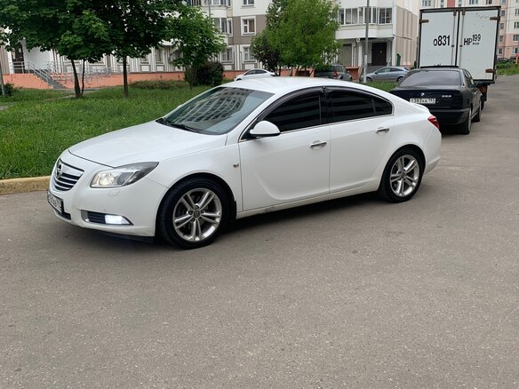 2012 Opel Insignia I, белый, 850000 рублей - вид 3