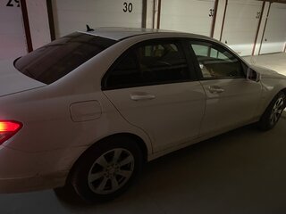2010 Mercedes-Benz C-Класс 180 BlueEFFICIENCY III (W204), белый, 1630000 рублей, вид 4