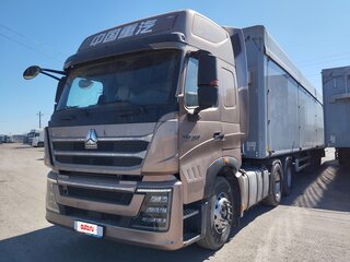 2020 Sinotruk Howo 6X4, коричневый, 2763215 рублей, вид 1