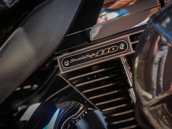 2015 Harley-Davidson CVO, золотистый, 3250000 рублей - вид 7