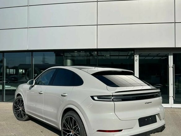 2026 Porsche Cayenne Coupé III Рестайлинг, серый, 18890000 рублей - вид 1