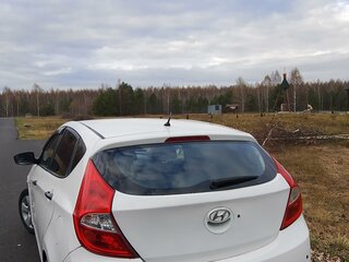 2013 Hyundai Solaris I, белый, 495000 рублей, вид 3