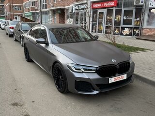 2017 BMW 5 серии 520d VII (G30/G31/G38), чёрный, 4200000 рублей, вид 3