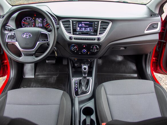 2020 Hyundai Solaris II Рестайлинг, красный, 1257000 рублей - вид 14