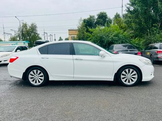 2013 Honda Accord IX, белый, 1799000 рублей, вид 5