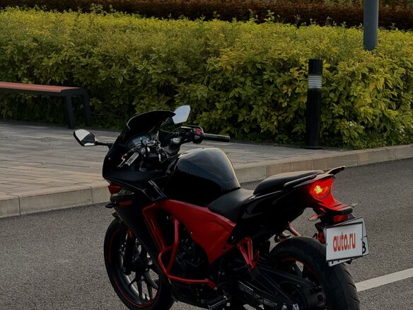 2015 Honda CBR 500 R, чёрный, 470000 рублей - вид 2