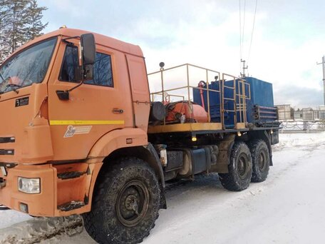 2017 КамАЗ 43118, жёлтый, 5570000 рублей, вид 1