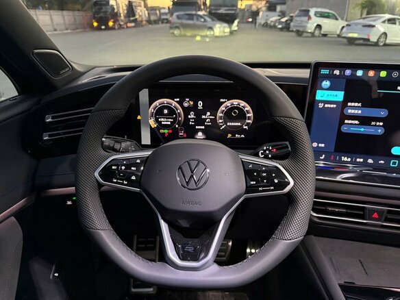 2026 Volkswagen Tiguan L II Рестайлинг (China Market), чёрный, 4775100 рублей - вид 13