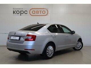 2017 Skoda Octavia III (A7) Рестайлинг, серебристый, 1047800 рублей, вид 3