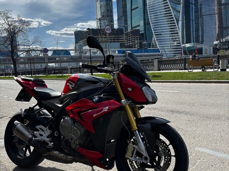 2014 BMW S 1000 R, красный, 820000 рублей, вид 1