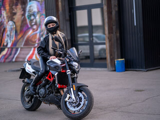2018 Aprilia SL 900 Shiver, белый, 700000 рублей, вид 1