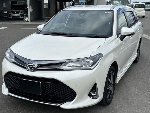 Открыть фотографии: Toyota Corolla XI (E160, E170) Рестайлинг 2