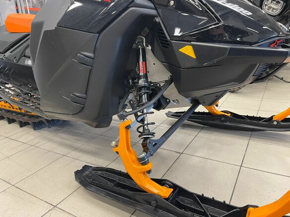 2024 BRP Ski-Doo Summit 850, чёрный, 2850000 рублей - вид 9