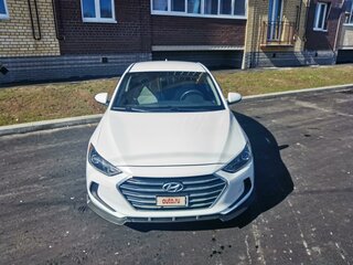 2016 Hyundai Elantra VI (AD), белый, 1290000 рублей, вид 3