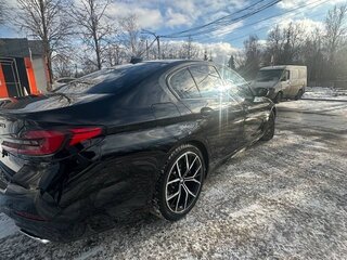 2021 BMW 5 серии 540i xDrive VII (G30/G31/G38) Рестайлинг, чёрный, 7700000 рублей, вид 4