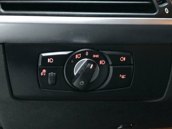 2010 BMW X6 40d I (E71), чёрный - вид 33