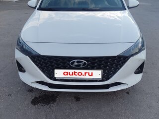2021 Hyundai Solaris II Рестайлинг, белый, 1700000 рублей, вид 1