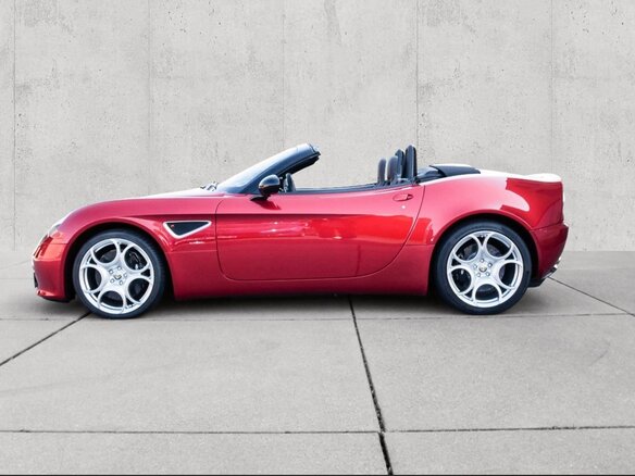 2010 Alfa Romeo 8C Competizione, красный - вид 6