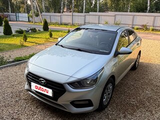 2017 Hyundai Solaris II, серебристый, 1150000 рублей, вид 3