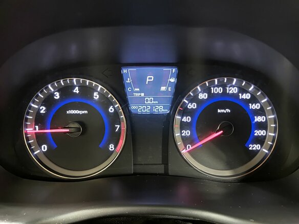 2013 Hyundai Solaris I, серебристый, 579090 рублей - вид 12