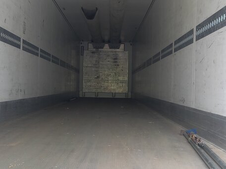 2012 Schmitz Cargobull SCB, белый, 4000000 рублей, вид 5