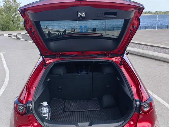 2019 Mazda 3 IV (BP), красный - вид 27