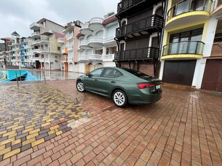 2021 Skoda Octavia IV (A8), зелёный, 2150000 рублей, вид 3