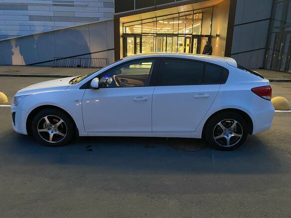 2013 Chevrolet Cruze I Рестайлинг, белый, 980000 рублей - вид 6